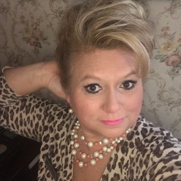 Meet your buyer/seller - Picture 3 of 3